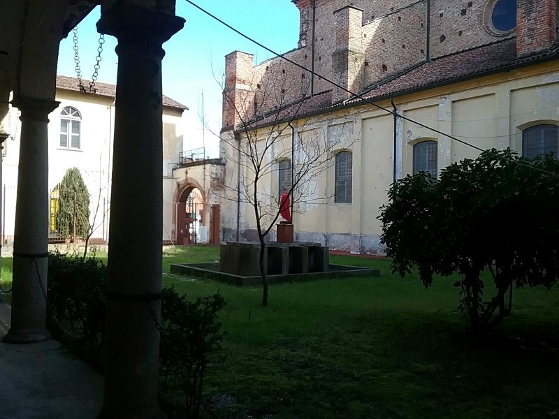 Chiesa San Salvatore - Piccolo Chiostro